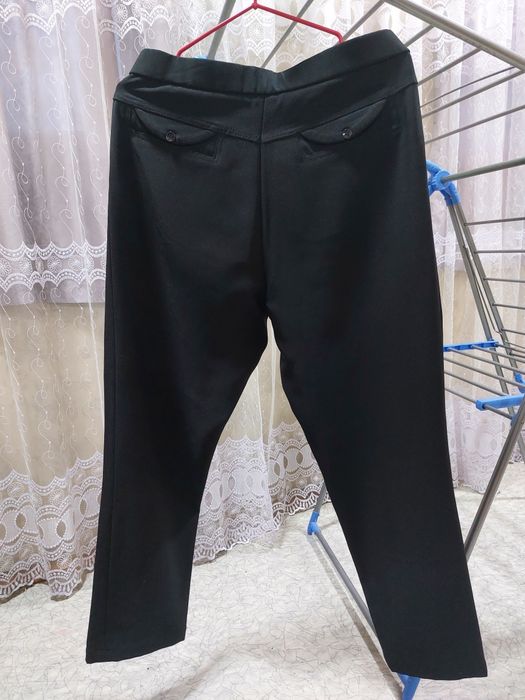 Продаются чёрные женские брюки