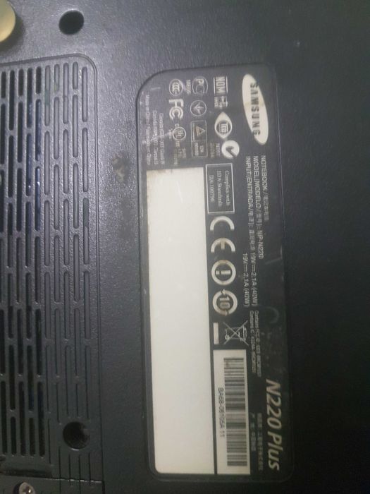 Нетбук Samsung N220 Plus(работает без проблем)
