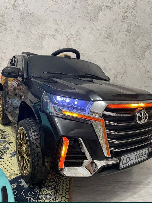 Машинка детская.