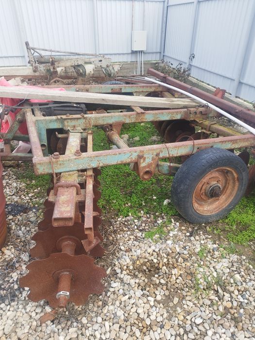Vând disc  agricol 3.2 m romanesc, grapa cu discuri
