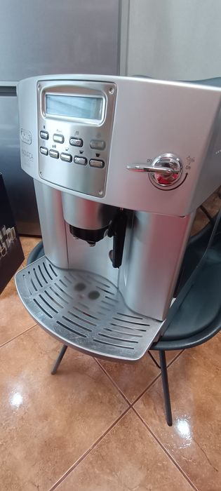 Esspresor DeLonghi Magnific