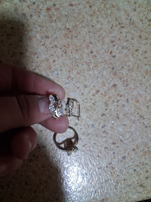 Продам комплект Серьги и кольцо 925 пробы