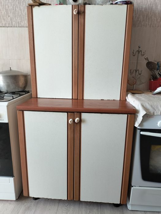 Кухный шкаф б/у сатамын