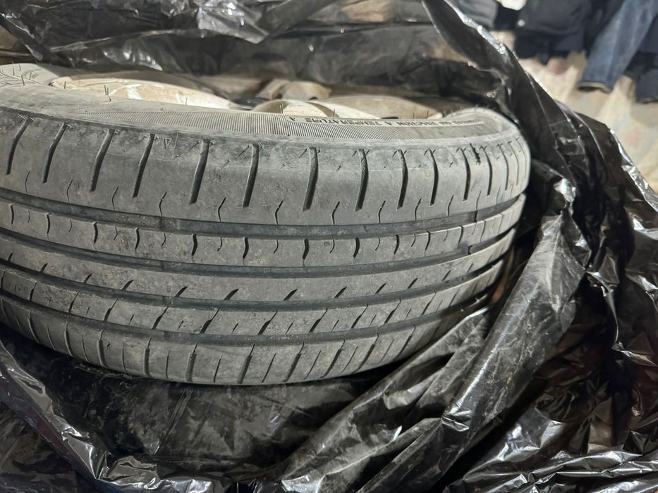 Продам шины с дисками