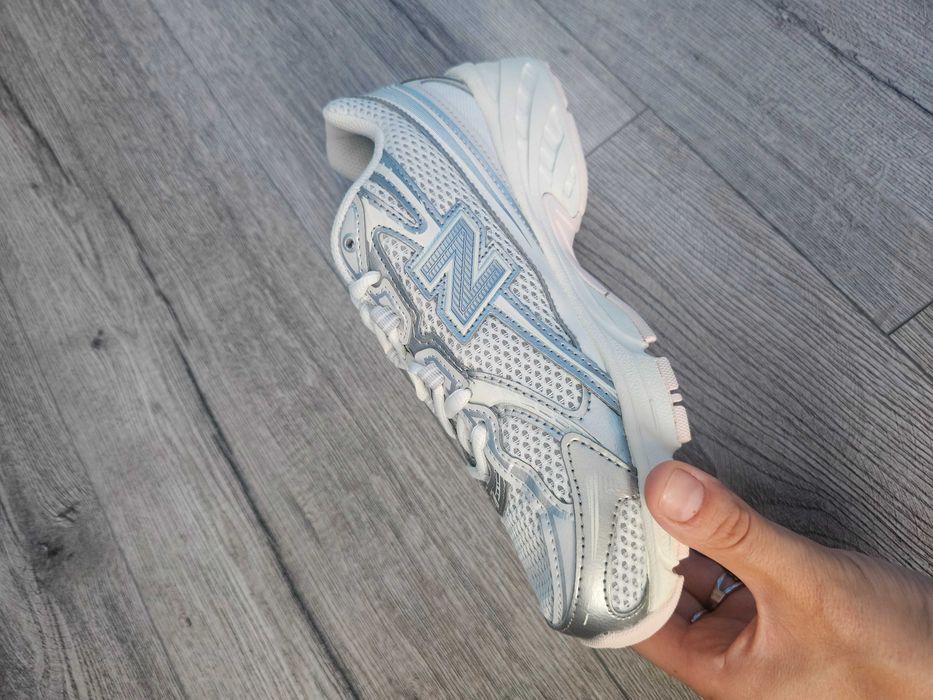 Маратонки New balance U740