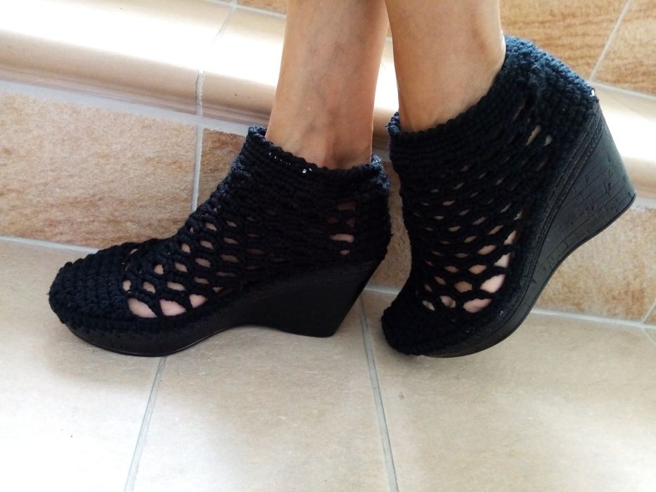 Botine crosetate, nr 37