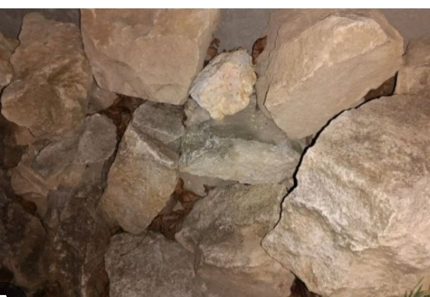 Камъни за дувар или основи