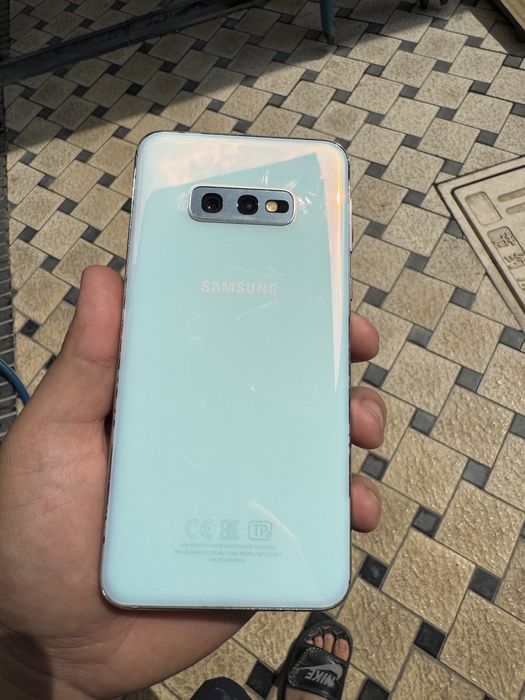Samsung galaxy s10e