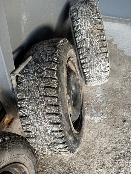 Продам шины с диском