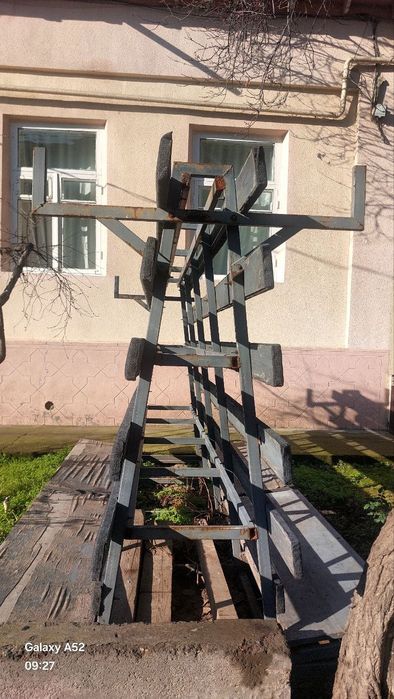 Oyna tashish uchun piramida