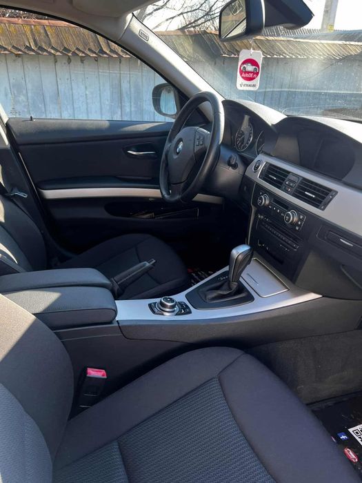 Vand BMW seria 3 e91 facelift