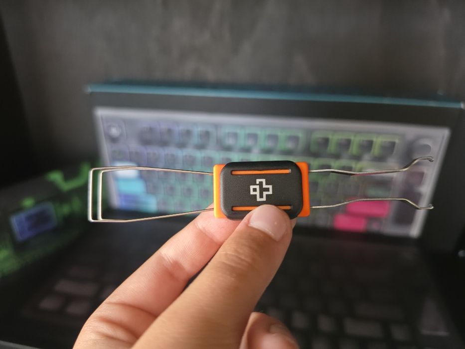 Vand tastatura qwertykey 75 terminal editie limitata
