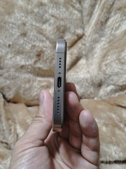 Iphone 16 pro max gold 256 LL/A
