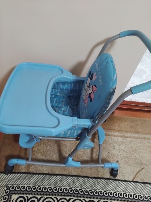 Продам детский столик