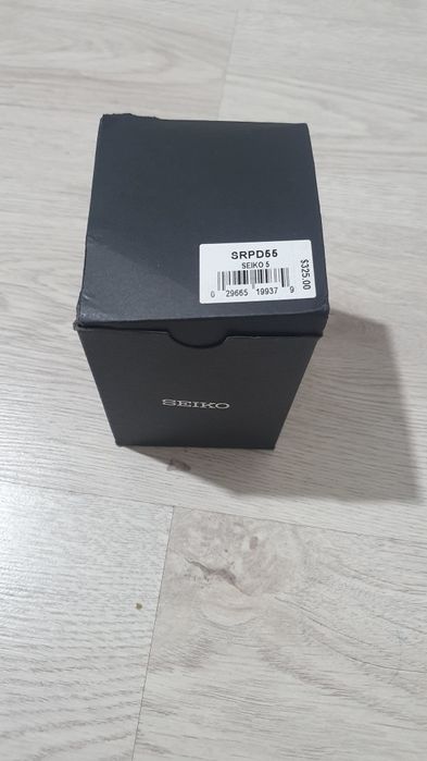 Продам наручные часы фирмы seiko5 model srpd55 абсолютно новые