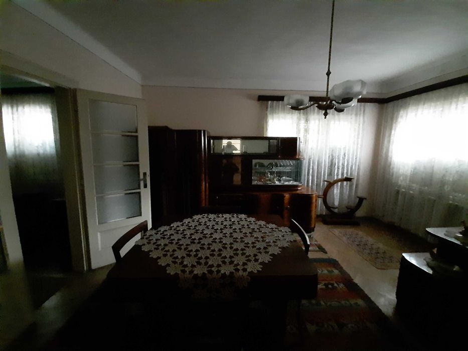 Casă de vânzare cu 3 camere, zona LIDL (str. Anghel Saligny)Satu Mare.