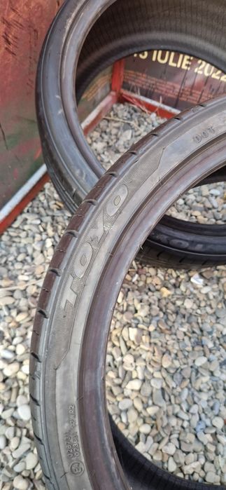 2 Anvelope Toyo 225 35 R19 de vara