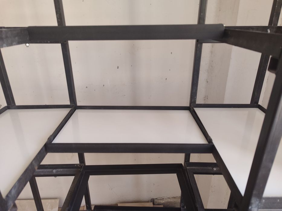 Стилаж в шахту для банок и домашних бытовых вещей