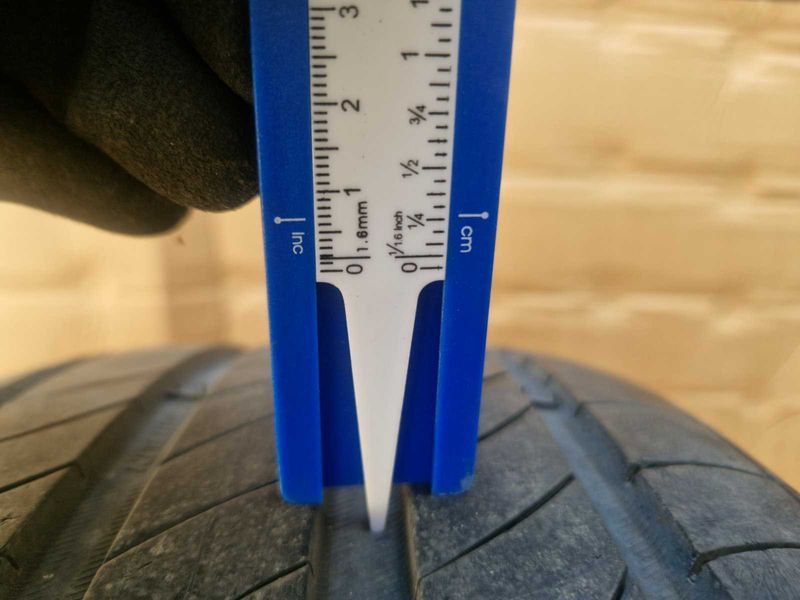 2 Michelin R18 225/50
летни гуми
DOT3520