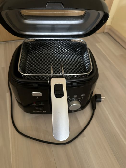 Фритюрник Finlux FDF - 2518BS