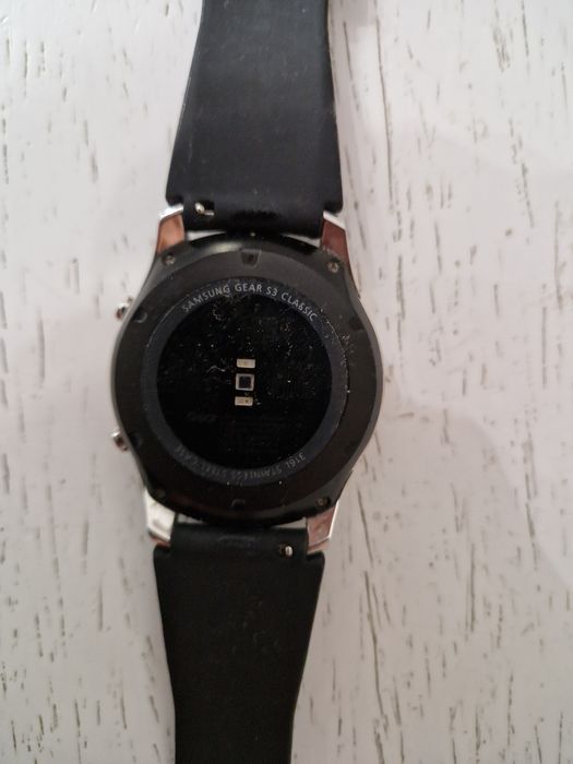 Часы Samsung Gear S3 Classic