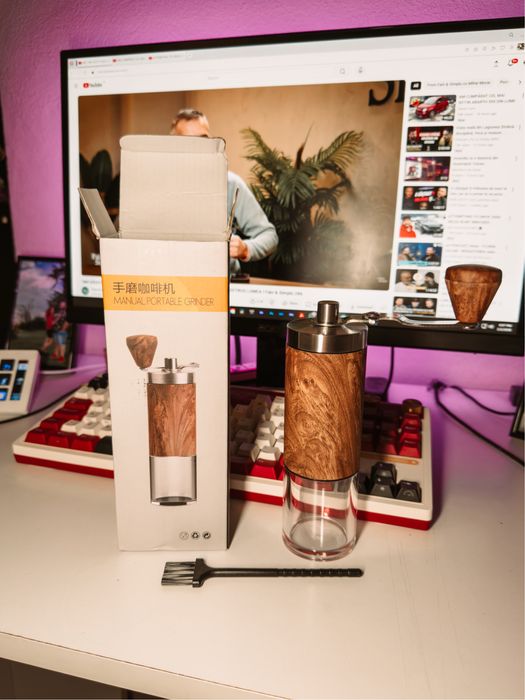 Rasnita manuala de cafea