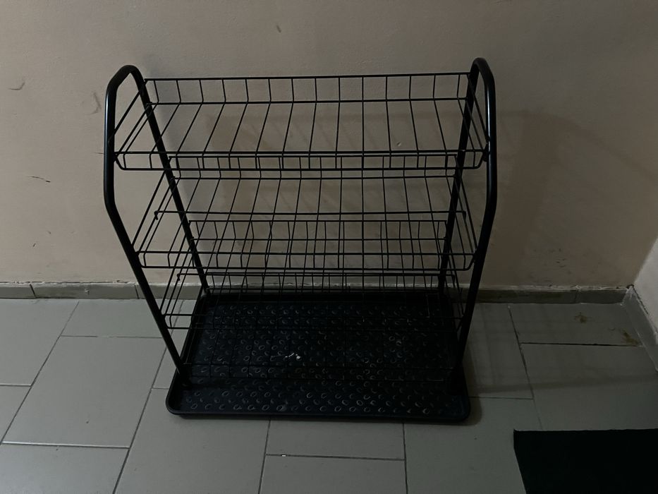 Продам обувницу в хорошем состоянии!