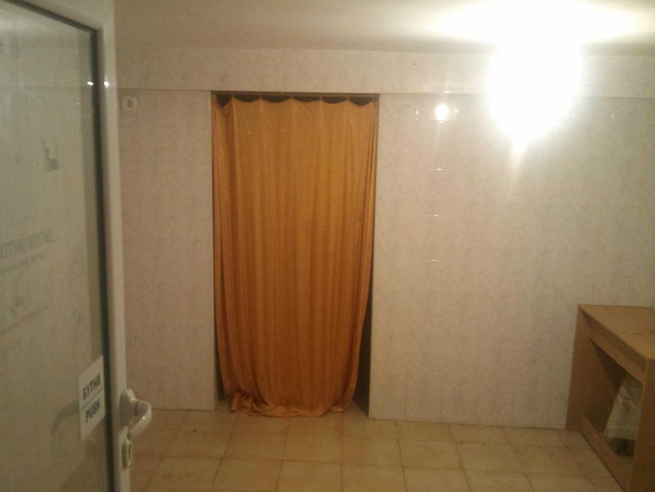 Дава се под наем Магазин в Стара Загора, Център - 24 кв.м за 51 € - Снимка #4