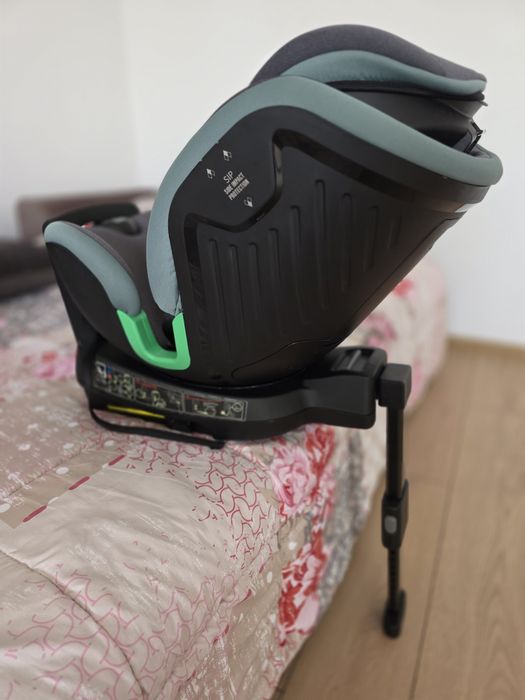 Scaun auto 360 cocolle mago cu protectie anti transpiratie inclusa