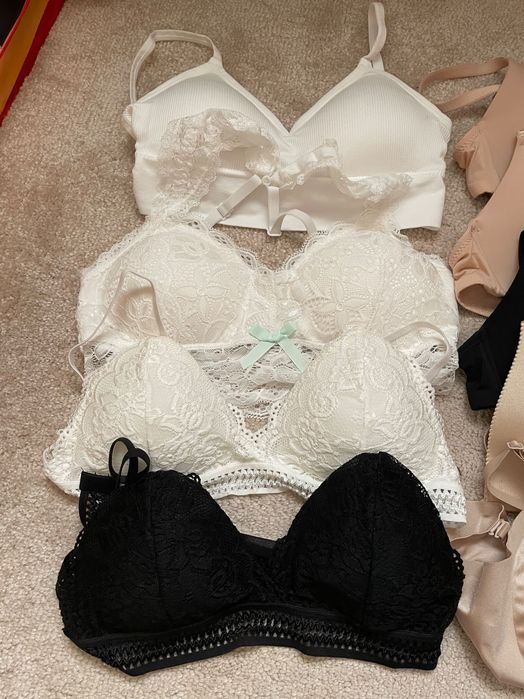 Продам бесшовные и гипюровые лифчики