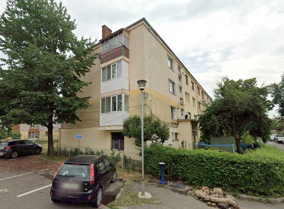 PROPRIETAR Vand Ap. decomandat 2 camere, zona CAM, 56 mp