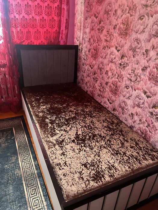 Односпальные кровать для мальчика и девочки