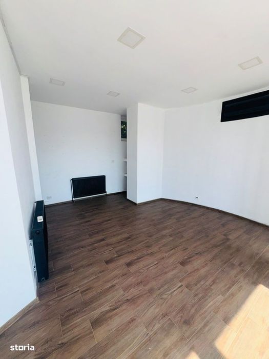 Spatiu Comercial de inchirat Tiglina 1/stradal