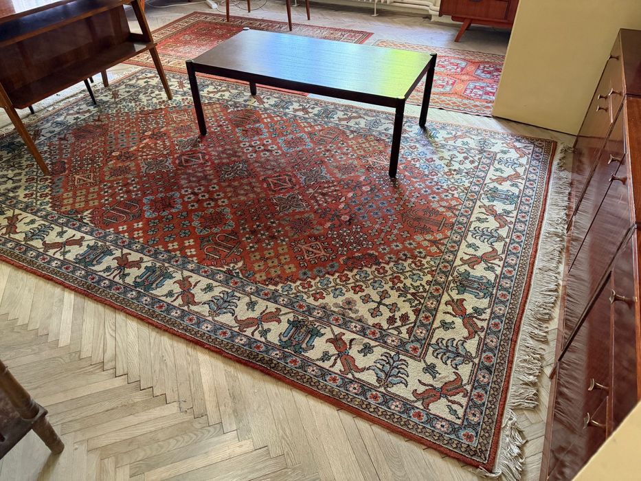 Vând un pachet de 8 covoare sau la bucată