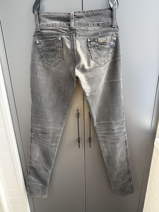 Отдам вещи размер 42