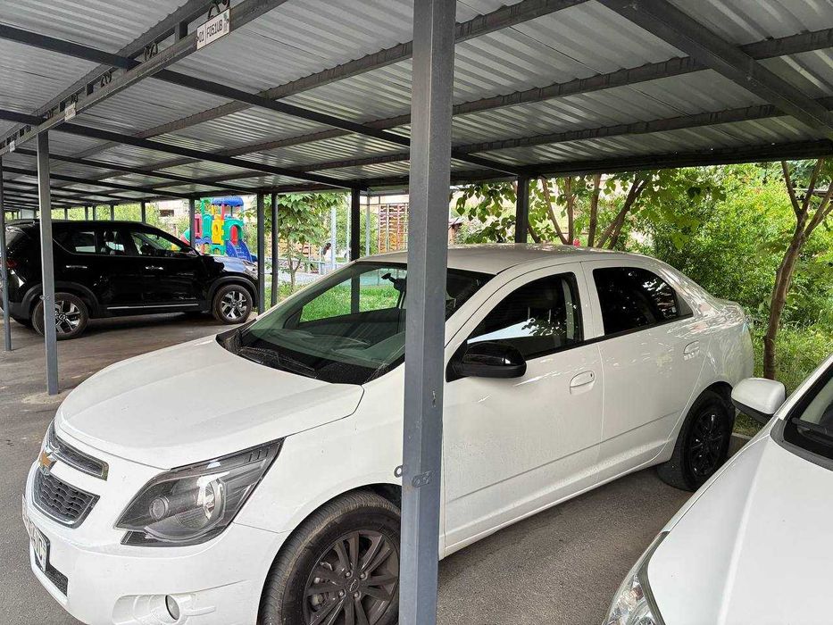 Chevrolet Cobalt Midnight 2025