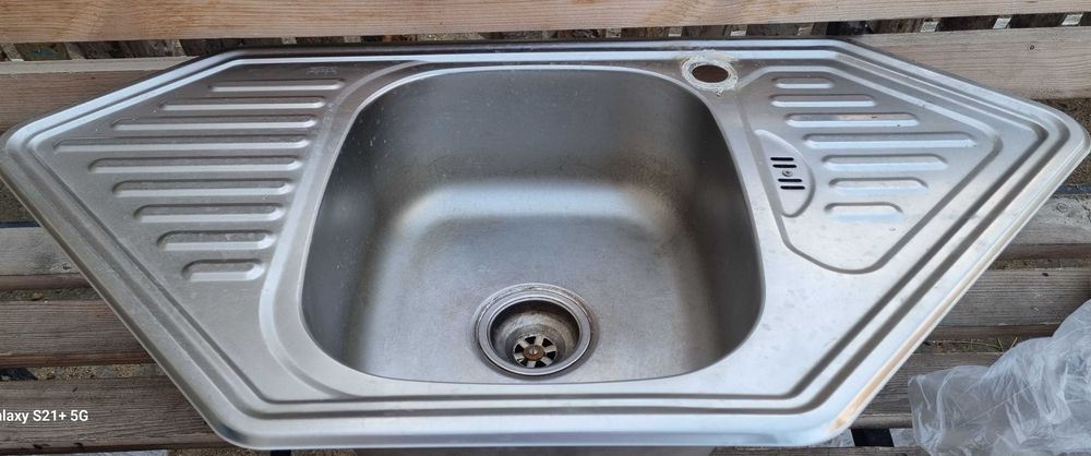 Мойка стальная угловая