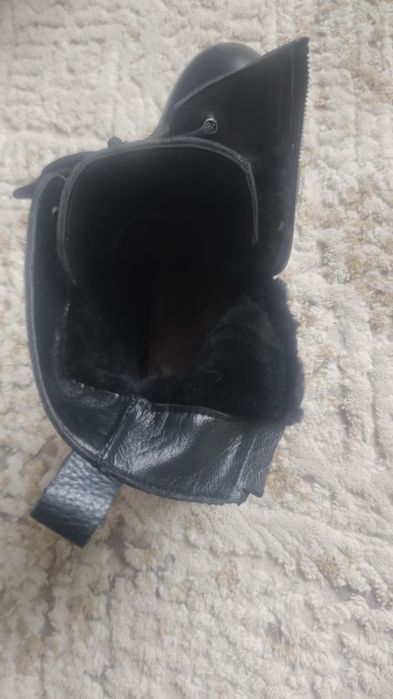 Продам зимний обувь