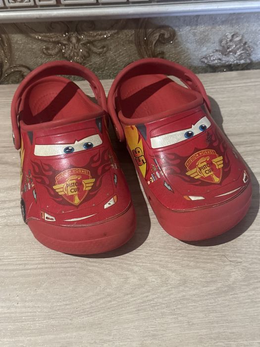 Продам Crocs оригинал