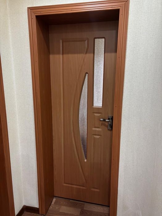 Межкомнатные двери 5 шт