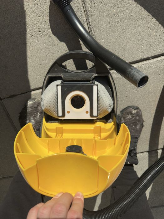 Прахосмукачка Zanussi с торба