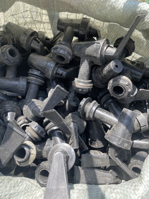 Кран пластиковый резбовой