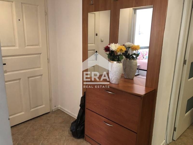 Дава се под наем Тристаен апартамент в Варна, Окръжна болница - 100 кв.м за 700 € - Снимка #7