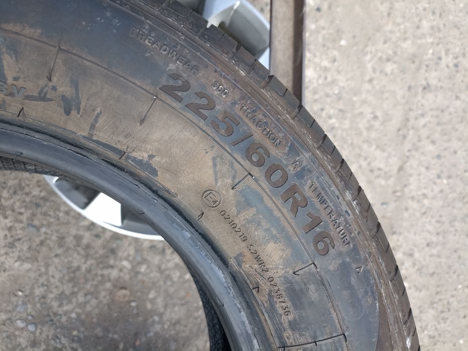225/60/16 giti летний комплект