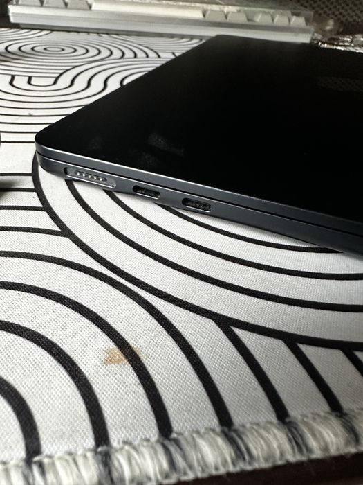 MacBook Air M2 16/256 Midnight