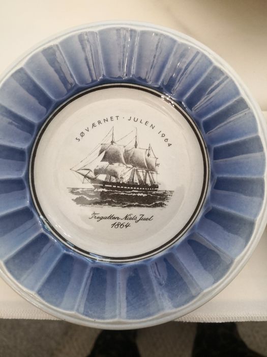 Декоративни чинии за стена