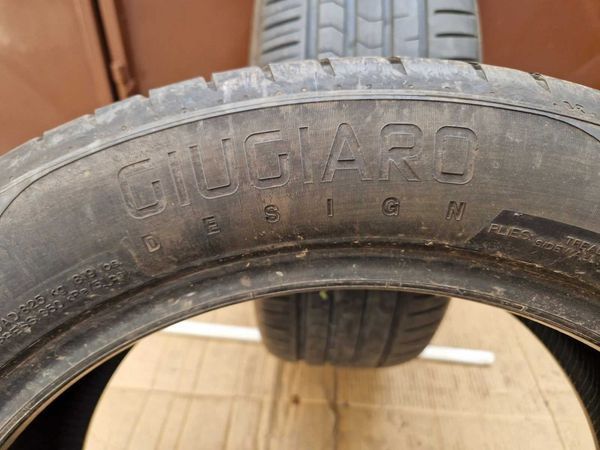 2 Vredestein R18 235/50
летни гуми
DOT1019