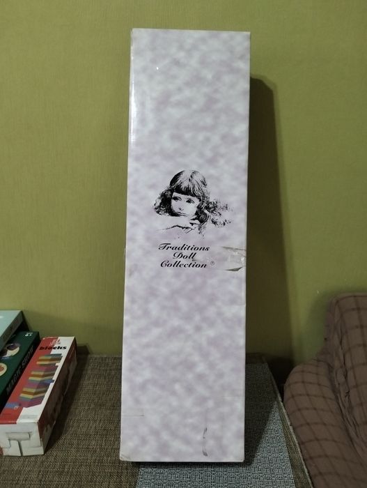 Фарфоровая кукла, распродажа