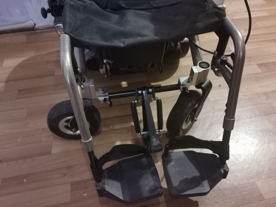 Инвалидная коляска с электроприводом Ortonica Pulse 210