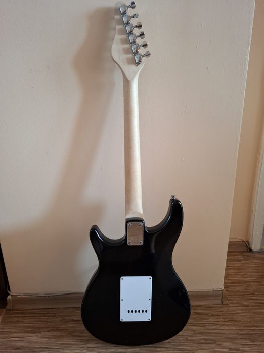 Електрическа китара LINDO